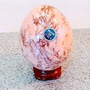 ITALIAN MARBLE PEACH & BROWN TIGER STRIPED EGG 1960s ITALY MADE WITH WOOD STAND